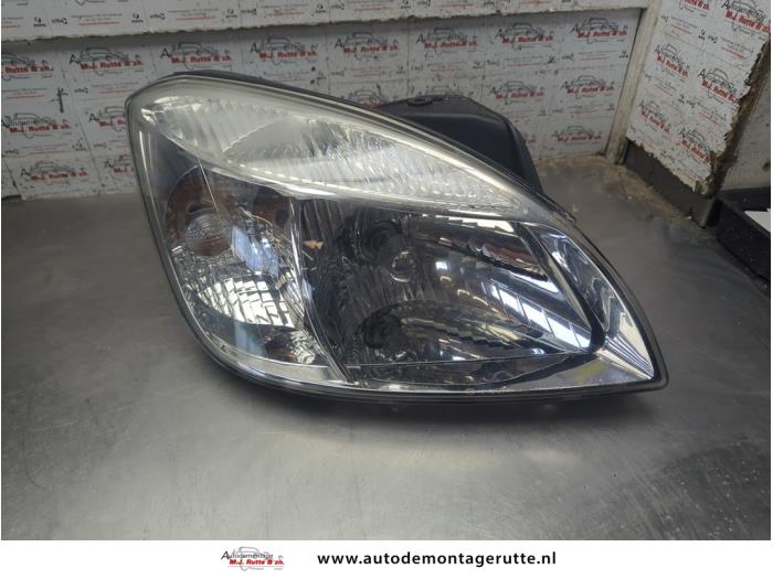 Gebruikte Rechter Koplamp Kia Rio O205185