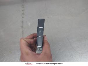 O205218 Gebruikte start/stop schakelaar Volkswagen Golf