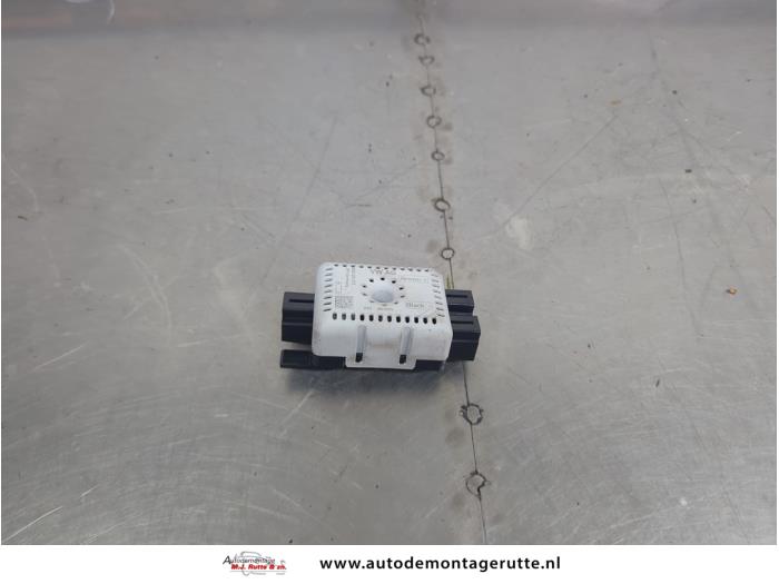 Gebruikte Antenne Versterker Volkswagen Golf O205220