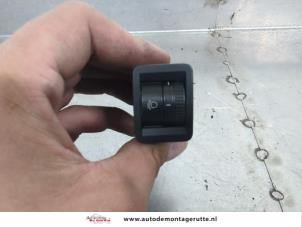 O205221 Gebruikte schakelaar koplamp ihv Volkswagen Golf