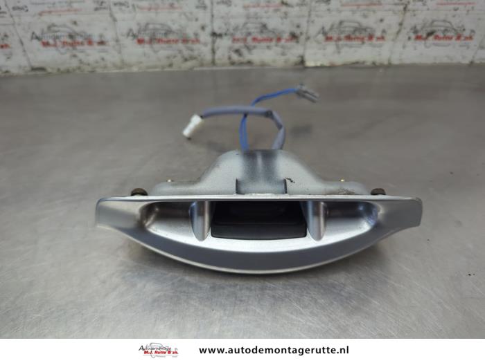 Gebruikte Schakelaar achterklep Nissan Micra O205231