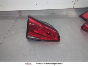 O205237 Gebruikte achterlicht links Volkswagen Golf