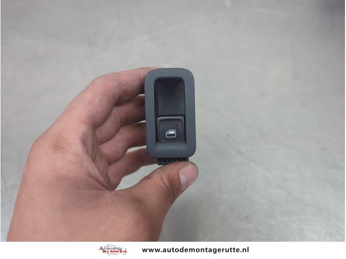 Gebruikte Elektrisch Raam Schakelaar Volkswagen Golf O205243