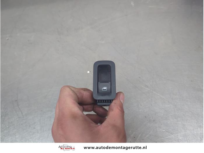 Gebruikte Elektrisch Raam Schakelaar Volkswagen Golf O205244