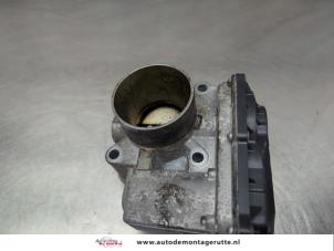 O205265 Gebruikte gasklephuis Renault Twingo