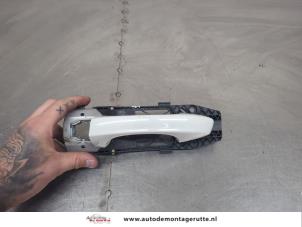 O205282 Gebruikte portiergreep 4deurs links-voor Volkswagen Golf