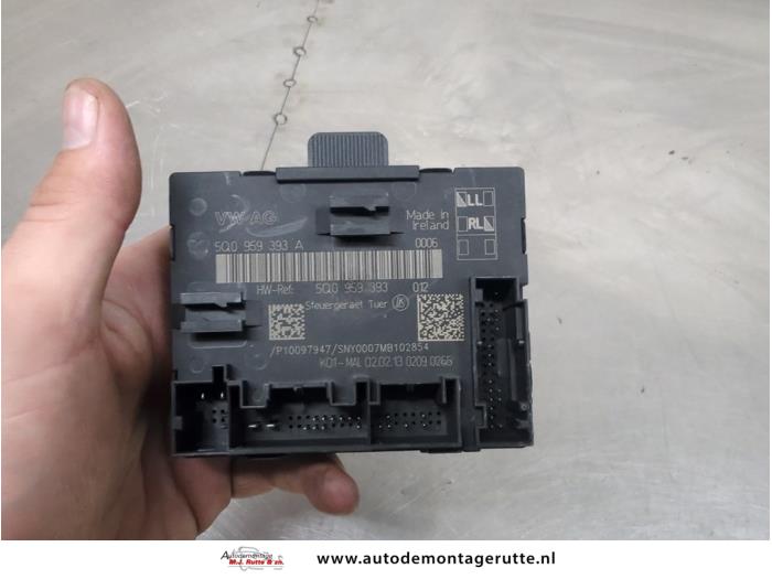 Gebruikte Comfort Module Volkswagen Golf O205290