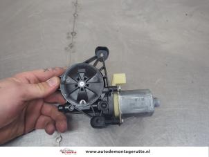 O205296 Gebruikte motor electrisch raam Volkswagen Golf