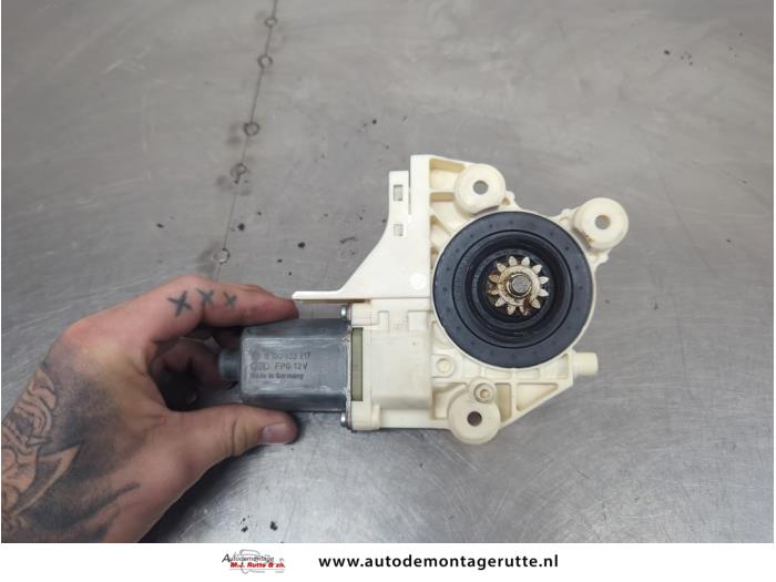 Gebruikte Portierruitmotor Ford Focus O205299