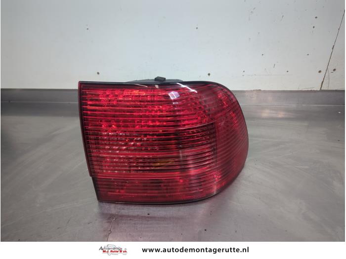 Gebruikte Achterlicht rechts Porsche Cayenne O205305