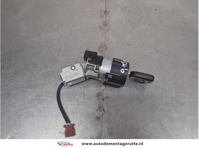 Gebruikte Sleutel+Contactslot Peugeot 207 O205313