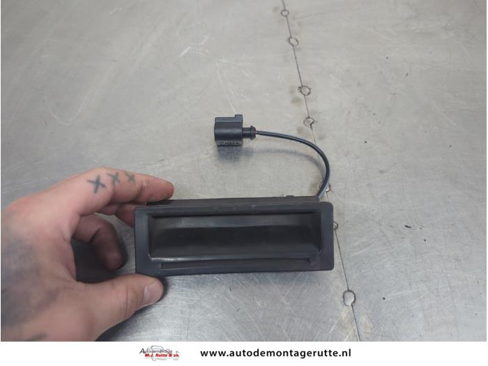 Gebruikte Handgreep Achterklep Porsche Cayenne O205324