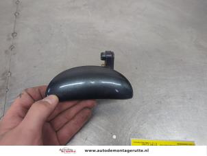 O205328 Gebruikte portiergreep 2deurs links Smart Fortwo