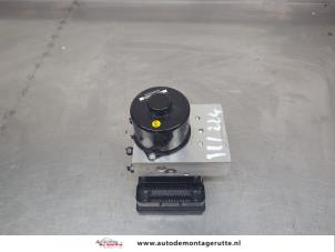 O205363 Gebruikte abs pomp Porsche Cayenne