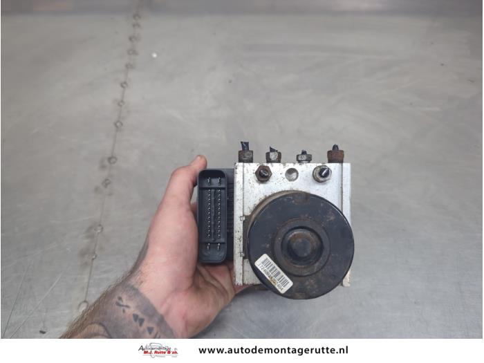 Gebruikte ABS Pomp Citroen C3 O205369