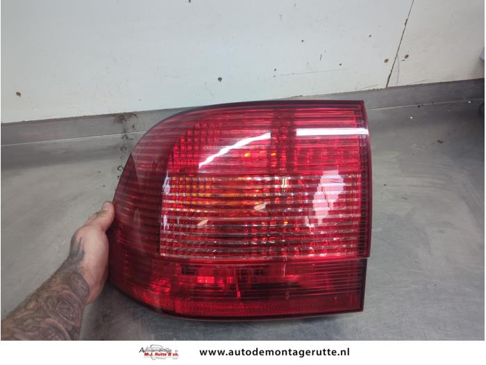Gebruikte Achterlicht links Porsche Cayenne O205373