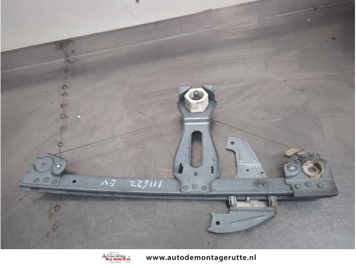 Gebruikte Raammechaniek 2Deurs links-voor Citroen C1 O205375