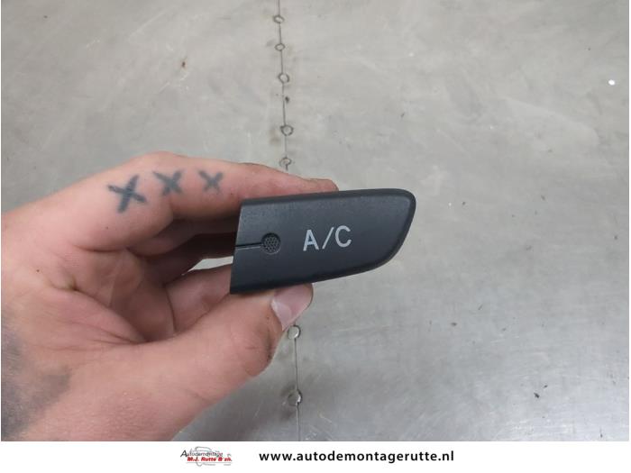 Gebruikte Airco Schakelaar Citroen C1 O205402