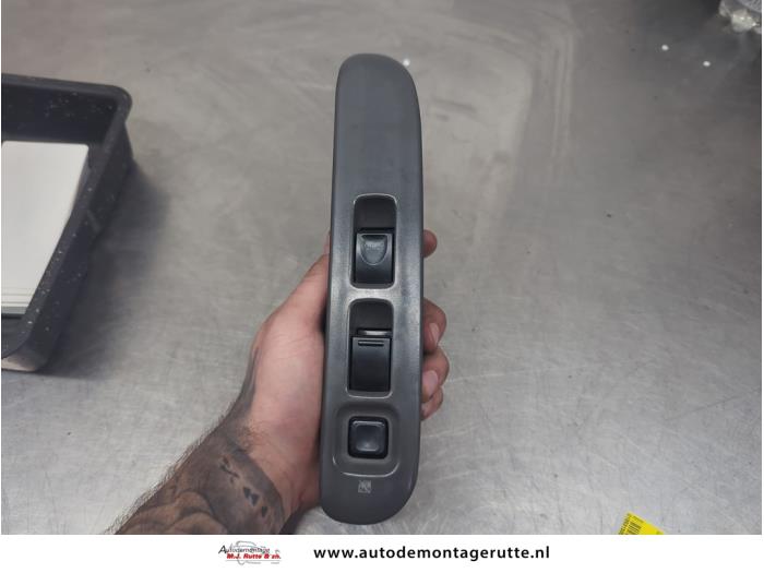 Gebruikte Combischakelaar ramen Suzuki Swift O205431
