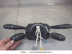 O205435 Gebruikte licht + raw schakelaar Peugeot 307