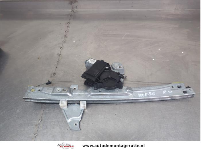Gebruikte Raammechaniek 4Deurs rechts-voor Peugeot 308 O205450
