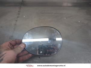 O205459 Gebruikte spiegelglas links Toyota Aygo