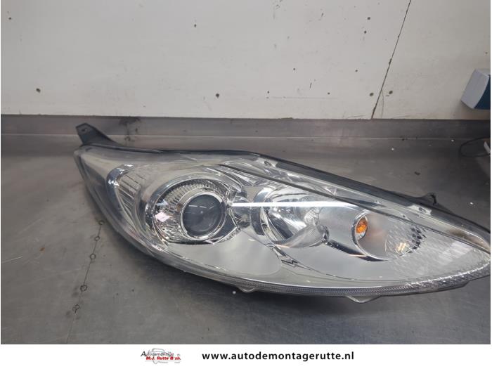Gebruikte Koplamp rechts Ford Fiesta O205462