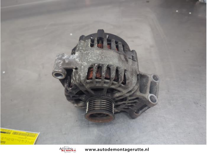 Gebruikte Alternator Ford Fiesta O205467