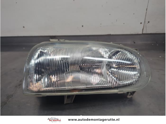 Gebruikte Rechter Koplamp Volkswagen Golf O205489