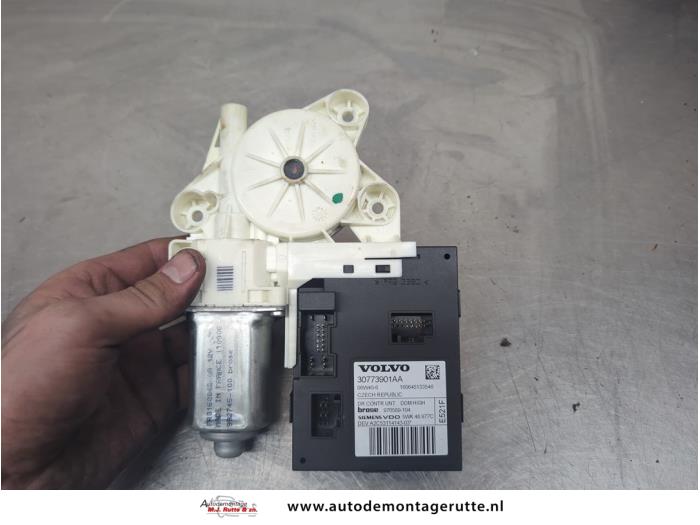 Gebruikte Portierruitmotor Volvo S40 O205511