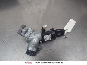 O205513 Gebruikte kontaktslot+sleutel Nissan Micra