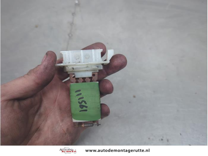 Gebruikte Kachel Weerstand Peugeot 107 O205519