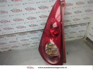 O205521 Gebruikte achterlicht links Peugeot 107