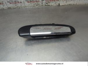 O205524 Gebruikte portiergreep 4deurs rechts-achter Kia Picanto