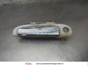 O205525 Gebruikte deurgreep 4deurs links-voor Kia Picanto