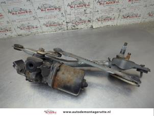 O205530 Gebruikte ruitenwismotor+mechaniek Peugeot 107