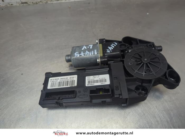 Gebruikte Portierruitmotor Renault Grand Scenic O205534