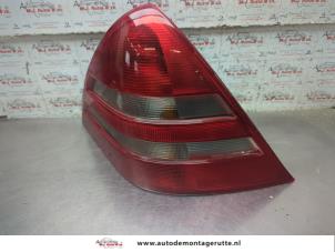 O205538 Gebruikte achterlicht rechts Mercedes SLK