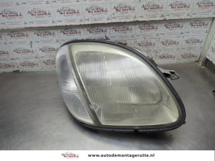 O205542 Gebruikte koplamp rechts Mercedes SLK
