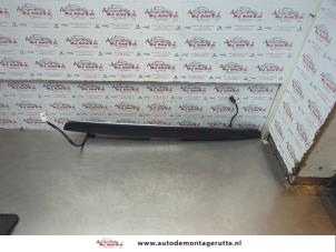 O205564 Gebruikte handgreep achterklep Kia Ceed