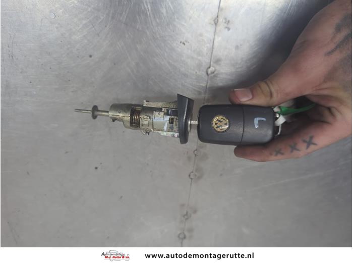Gebruikte Cilinderslot Portier links Volkswagen Golf O205722