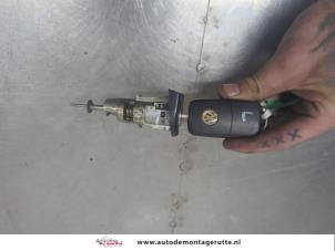 O205722 Gebruikte cilinderslot portier links Volkswagen Golf