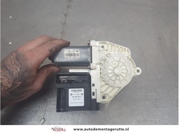 Gebruikte Raammotor Portier Volkswagen Golf O205723