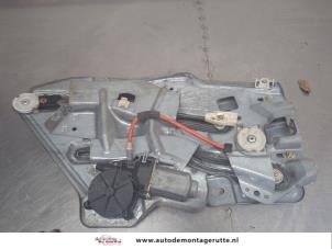 O205696 Gebruikte raammechaniek 4deurs links-achter Peugeot 206