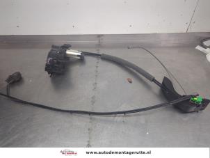 O205708 Gebruikte schuifdeur motor rechts Peugeot 1007