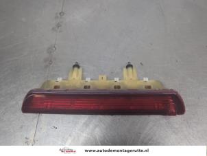 O205709 Gebruikte extra remlicht midden Peugeot 1007