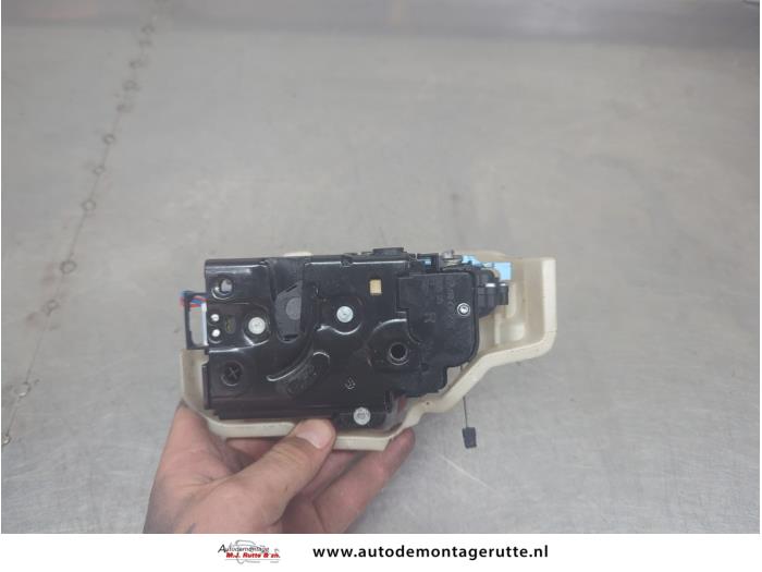 Gebruikte Deurslot Mechaniek 4Deurs rechts-achter Volkswagen Golf O205735