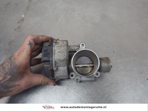 O205663 Gebruikte gasklephuis Peugeot 1007