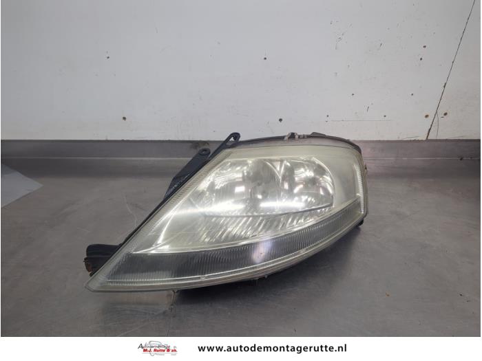 Gebruikte Koplamp links Citroen C3 O205645