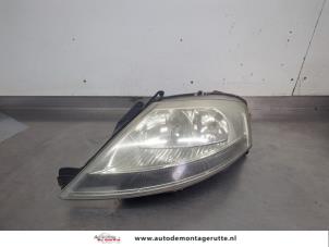 O205645 Gebruikte linker koplamp Citroen C3
